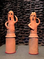  踊る人々 Dancing Haniwa 