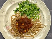  wholewheat pasta and vegan sauce